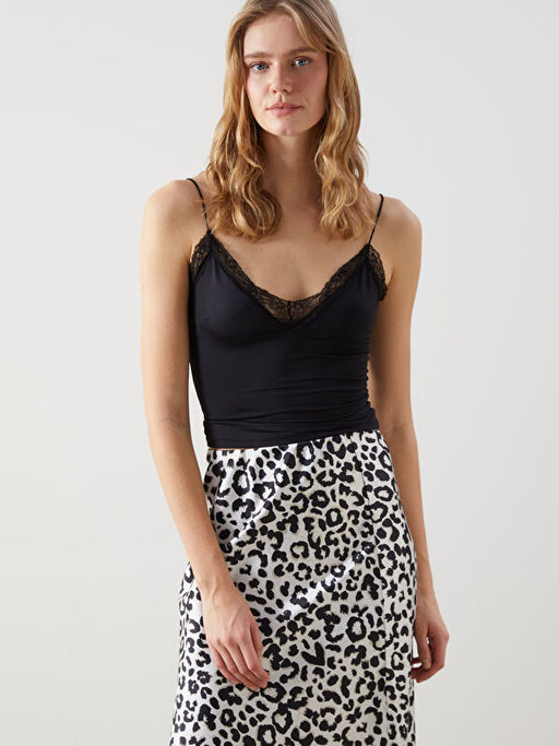 V Yaka Dantel Detayl? Crop Kad?n Bluz