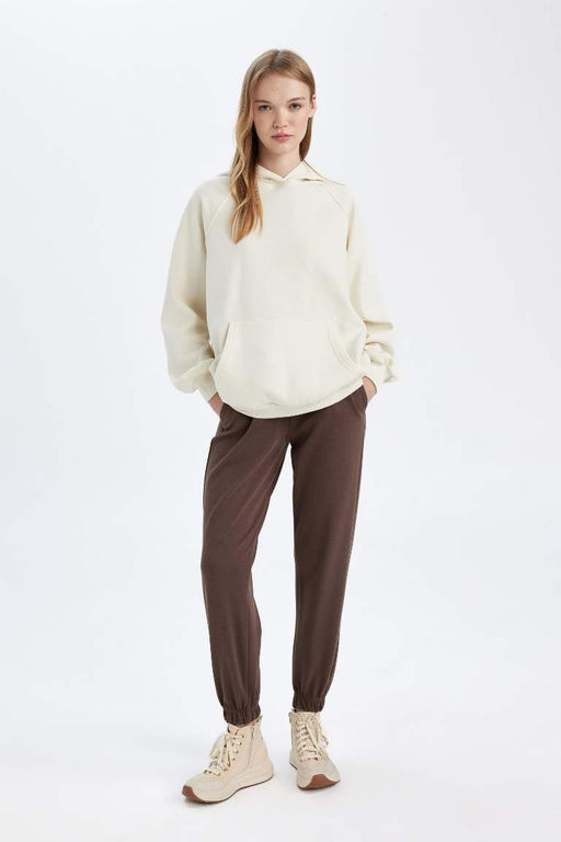 Длинные спортивные штаны для джоггеров стандартного кроя с карманами - Defacto фото 2