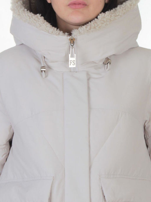 8809 LT. BEIGE Куртка зимняя женская (150 гр. холлофайбер)