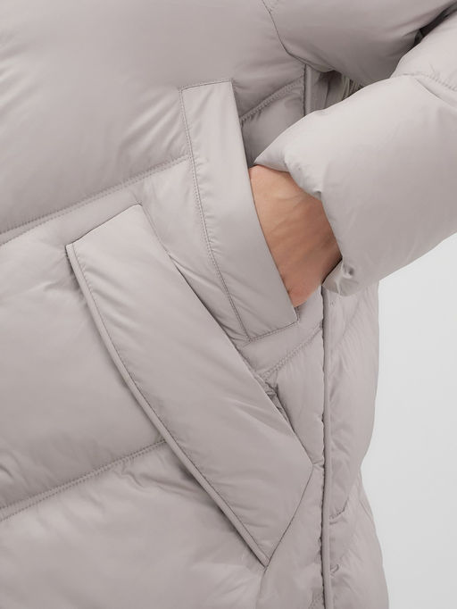 Пальто зимнее утепленное с мехом и капюшоном тренд светло-коричневого цвета 7745SK - Visdeer фото 4