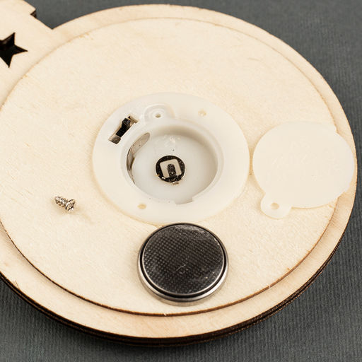 Ёлочная игрушка Шар с оленем, 11х10х1 см, 4 LED, от батареек, свечение тёплое белое - Luazon lighting фото 3