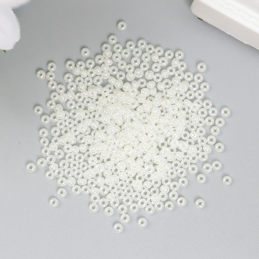 Цена за 2 шт. Бисер Чехия Preciosa 5 г 10/0 (47102)