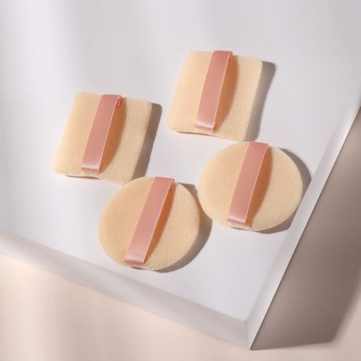 Пуховки для макияжа, набор - 4 шт, d = 5 см / 5,5 4,4 см, с держателем, цвет бежевый - Queen fair фото 3