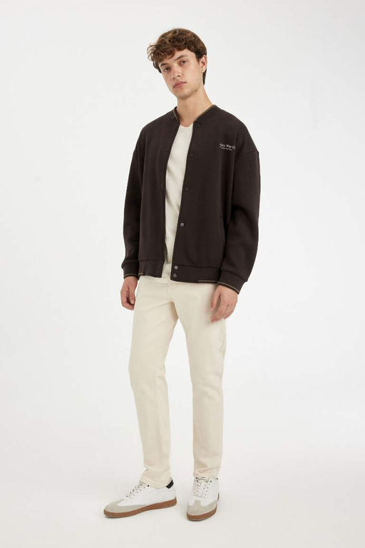 Кардиган оверсайз на мягкой подкладке с воротником-бомбером и принтом - Defacto фото 2