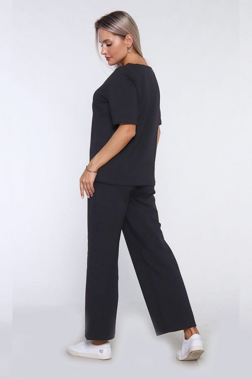 650 Костюм женский