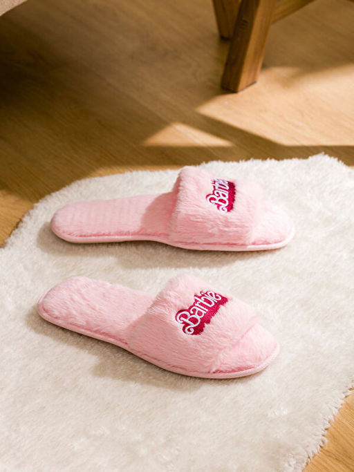 Barbie Nak??l? Pel?? Kad?n Ev Terli?i