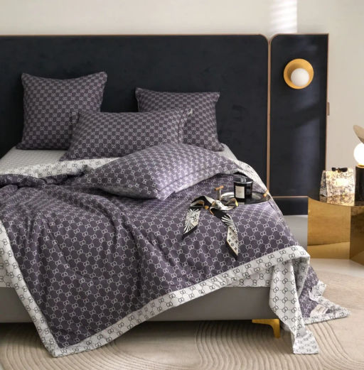 Одеяло Mency двухстороннее с простыней и наволочками ODMENHD05 Семейный