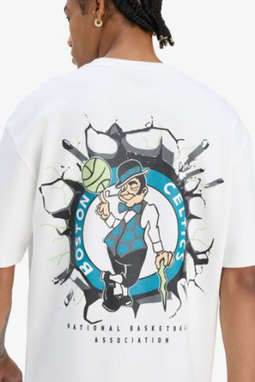 DeFactoFit NBA Boston Celtics Oversize Genis Kal?p Bisiklet Yaka K?sa Kollu Tisort