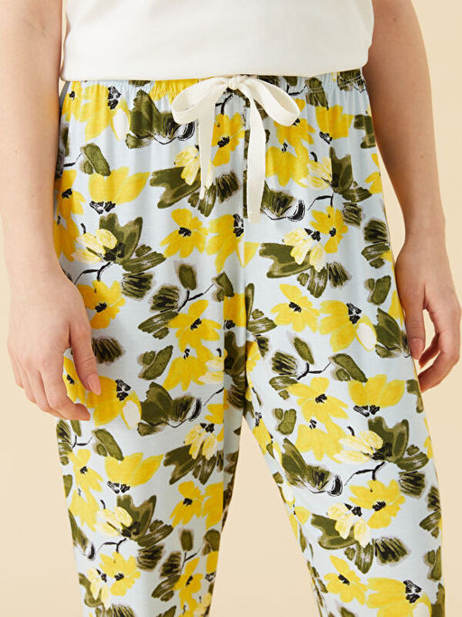 Petite Beli Lastikli ?i?ekli Kad?n Pijama Alt?