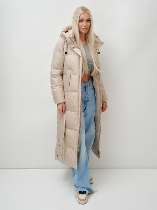 Пальто утепленное стеганное зимнее с капюшоном женское бежевого цвета 9605B - Mtforce фото 14