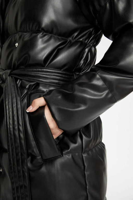 Водонепроницаемая надувная парка из искусственной кожи с капюшоном и пухом - Defacto фото 6