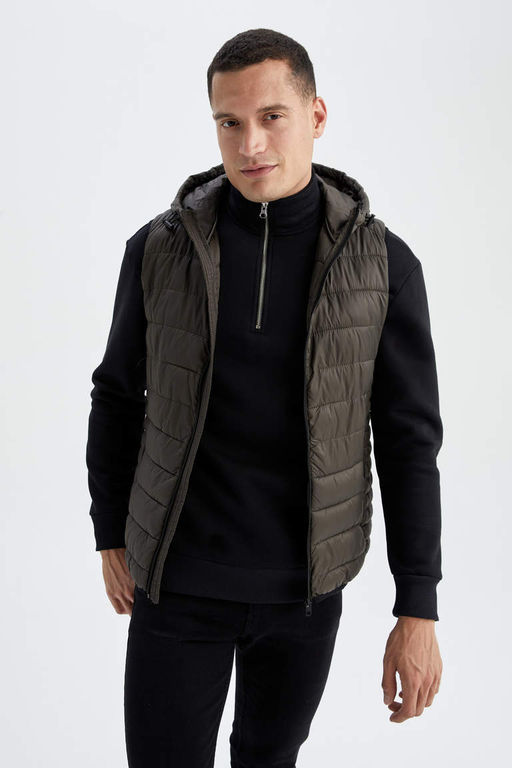 Водоотталкивающий легкий надувной жилет с капюшоном Slim Fit - Defacto фото 3