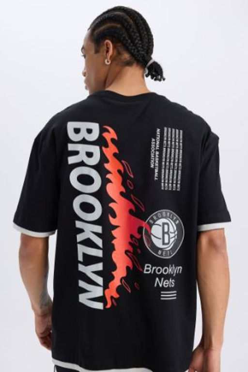 DeFactoFit NBA Brooklyn Nets Oversize Genis Kal?p Bisiklet Yaka Sporcu K?sa Kollu Tisort