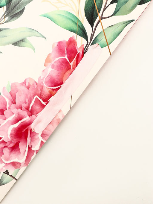 Пакет подарочный вертикальный «Самой прекрасной», 31×40×14 см