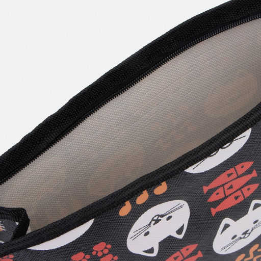 Косметичка на молнии, треугольная, с принтом Коты и рыбки, чёрная - Simaland фото 3