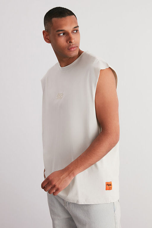 Ta_ Oversize/Geni_ Kesim Kabar_k Yaz_ Bask_l_ Etiketli S_f_r Kol T-Shirt/Atlet TMNSS24AL00005 - Trendyolmilla фото 2