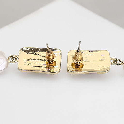 Серьги с жемчугом Эксклюзив мятый прямоугольник, цвет золото