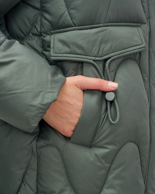 Куртка зимняя женская с капюшоном модная цвета хаки 7653Kh - Visdeer фото 14