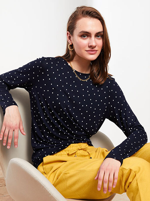 Bisiklet Yaka Puantiyeli Uzun Kollu Kad?n Ti??rt