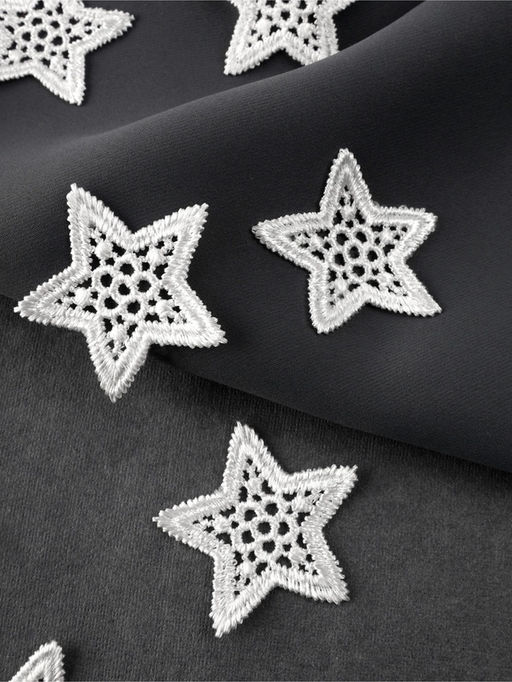 Цена за 3 шт. Аппликация для одежды «Звезда» кружевная, d=4 см, 10 шт., белая