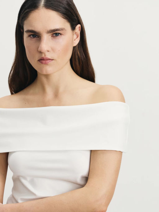 Приталенный топ со спущенными плечами / Zarina  фото 6