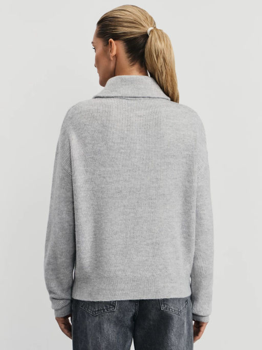 Джемпер на молнии с отложным воротником / Zarina