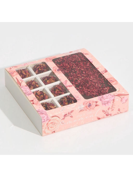Цена за 5 шт. Коробка под 8 конфет и шоколад с ячейками Розовые цветы 18 х 18 х 4 см - Дарите счастье фото 2