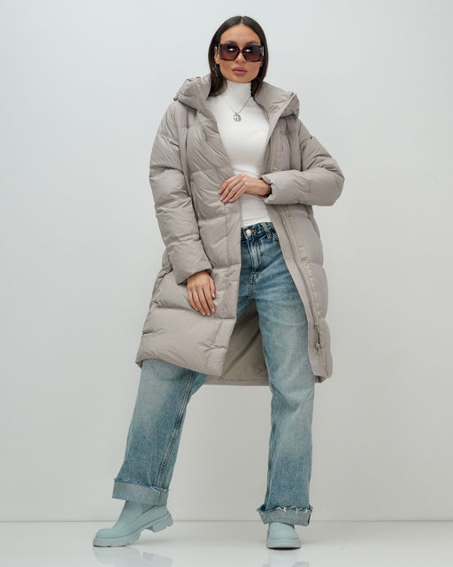 Пальто зимнее утепленное с капюшоном женское бежевого цвета 7618B