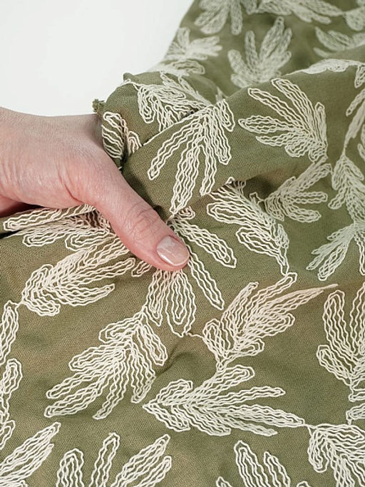 Полулен вышитый рисунок Дубовые листочки цв.хаки, ш.1.35м(выш.часть1.2м), хл-50%, лен-50% - Купава фото 7