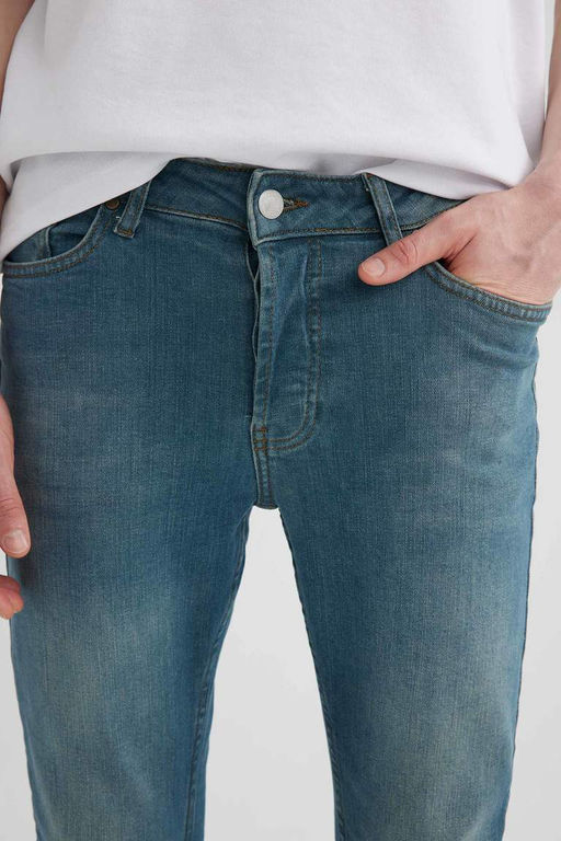 Супероблегающие джинсовые брюки с нормальной талией и очень узкими штанинами - Defacto фото 6