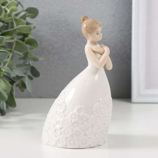 Фигурка керамика «Невеста перед свадьбой», 14×7.5×6.5 см