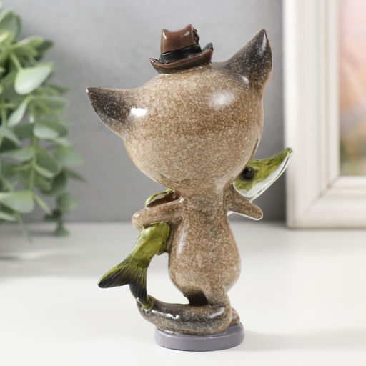 Фигурка полистоун лак «Котик-рыбак с уловом», 9.2×6.3×14 см