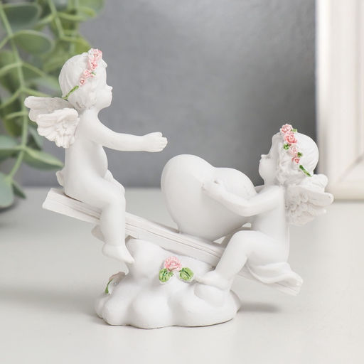 Фигурка полистоун Ангелочки в розовых веночках качаются на качалке, 10?11?4.5 см