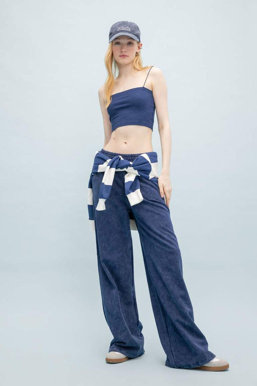 Моющиеся спортивные штаны с широкими штанинами и эффектом потертостей - Defacto фото 2