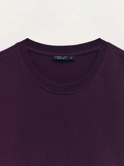 Базовая футболка regular fit / Zarina