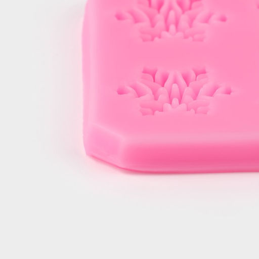 Молд для заливки новогодний Снегопад, силикон, 11?6.8?0.6 см, розовый - Simaland фото 4