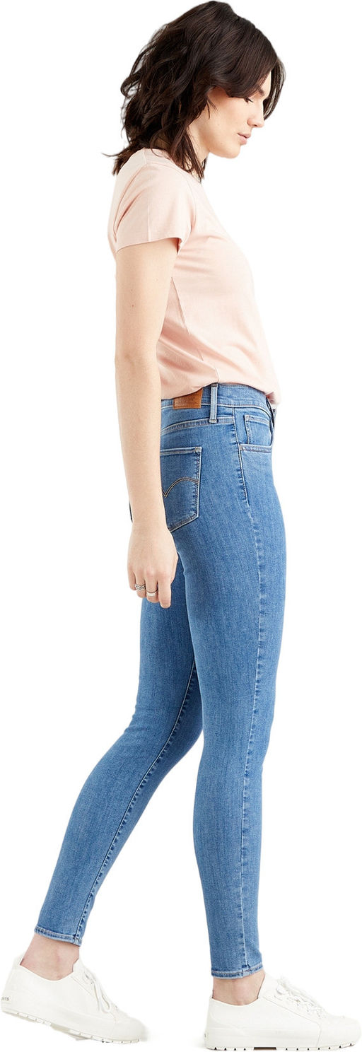 Джинсы женские