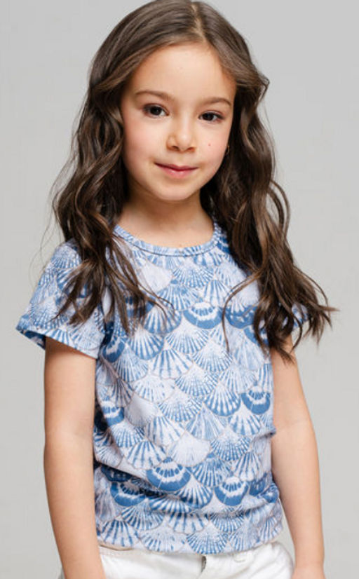 Дизайнерская детская футболка SAHAR art lab