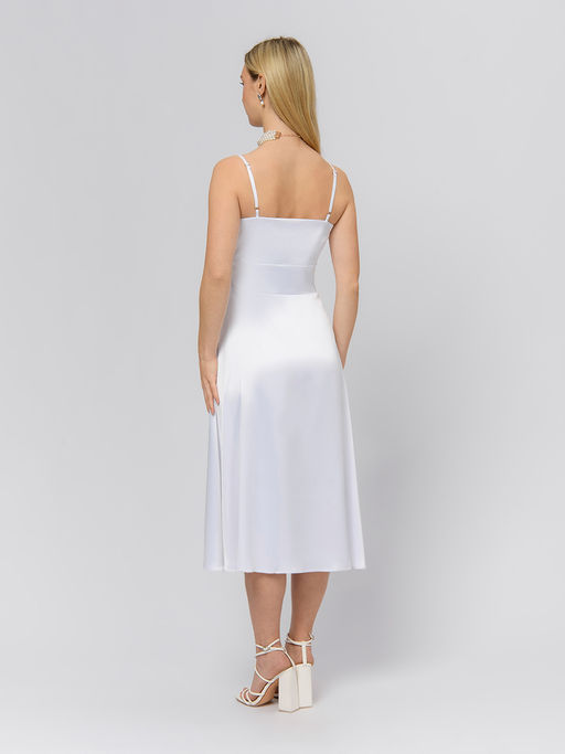 Платье белого цвета длины миди на бретелях с глубоким вырезом - 1001dress фото 4