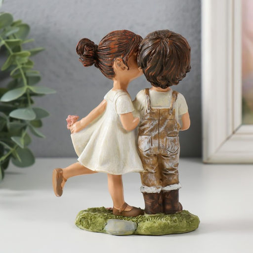 Фигурка полистоун Малыши на прогулке - первый поцелуй, 9.5?4.5?12.5 см