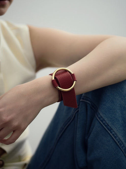 Браслет манжета «Помпеи» захват, кожа, 24 см, бордовый в золоте