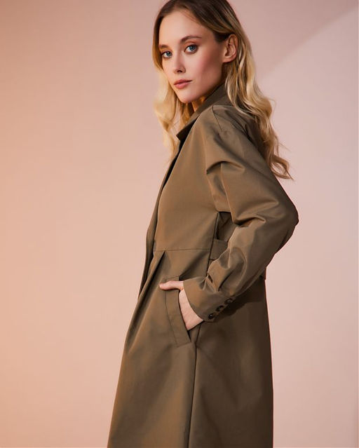 Плащ женский 

АРТ. 31811w черный/42