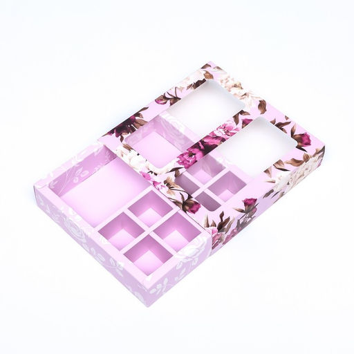 Цена за 5 шт. Коробка для 8 конфет шоколад, с окном, Розы 17.7?17.8?3.8 см Кондитерская упаковка