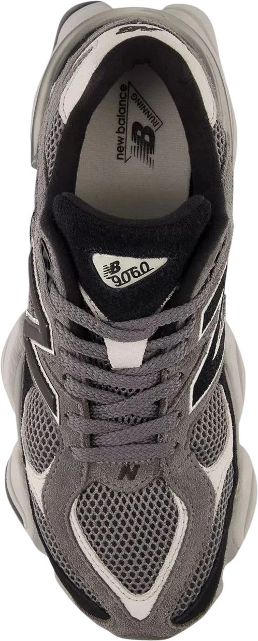 Кроссовки взрослые