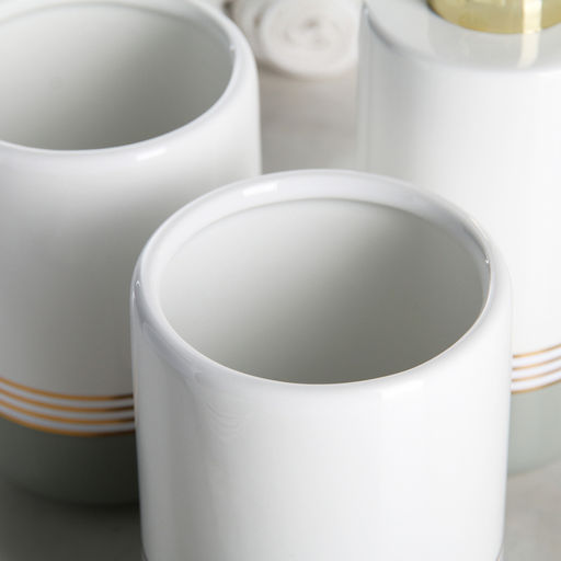 Набор аксессуаров для ванной комнаты «Лили», 4 предмета (дозатор 300 мл, мыльница, 2 стакана), бело-серый