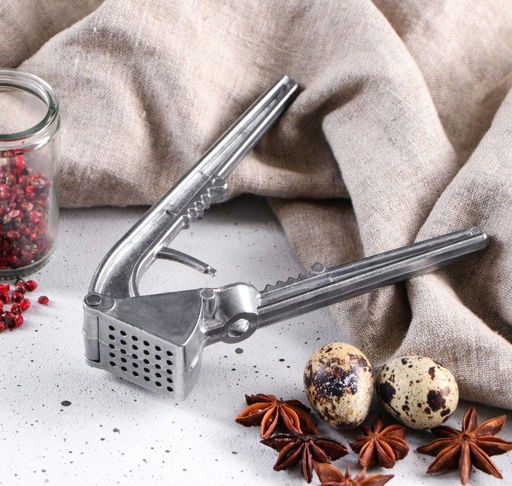 Пресс для чеснока "Чесночница"+косточковыдавл. на блист.и без 6376ЧК (6376)310014,20130,3305,1147