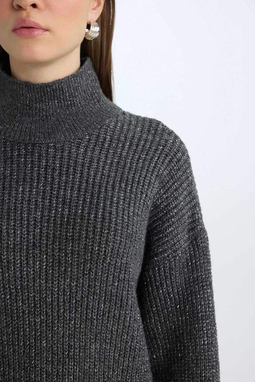 Базовый трикотажный свитер стандартного кроя с воротником-туникой - Defacto фото 10