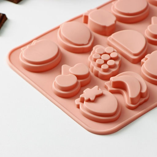 Форма для конфет и шоколада Доляна Сочно, силикон, 21?12,5?1 см, 18 ячеек, цвет МИКС  фото 4