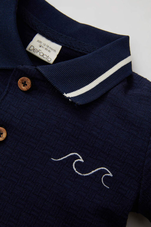 Футболка-поло с короткими рукавами и вышивкой для маленьких мальчиков - Defacto фото 2