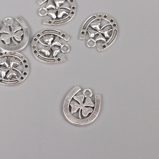 Цена за 2 шт. Металлический элемент, декоративная подвеска Арт Узор. Подкова с клевером, серебро, набор 6 шт., 1.1?1.4 см